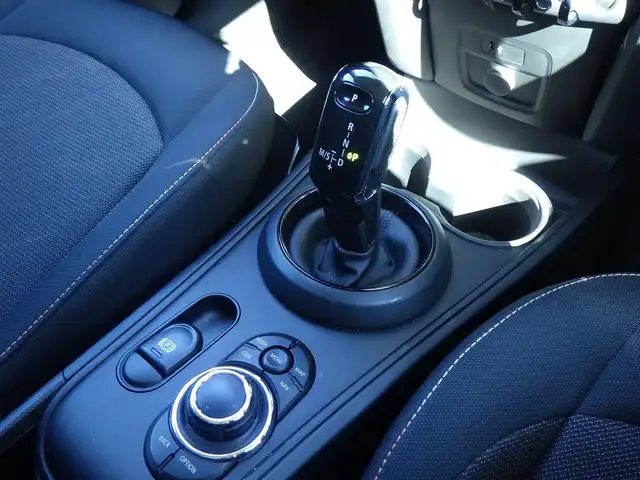 ＭＩＮＩ ＢＭＷ ミニ クロスオーバー バッキンガム 千葉県 2021(令3)年 2万km ミッドナイト・ブラック・メタリック 205/65R16/インテリジェントセーフティ/レーダークルーズコントロール/パワーバックドア/純正HDDナビ/【Bluetooth接続】/バックカメラ/ETC/LEDヘッドライト/革巻きステアリング/ステアリングスイッチ/コーナーセンサー/サイド/カーテンエアバッグ/コンフォートアクセス