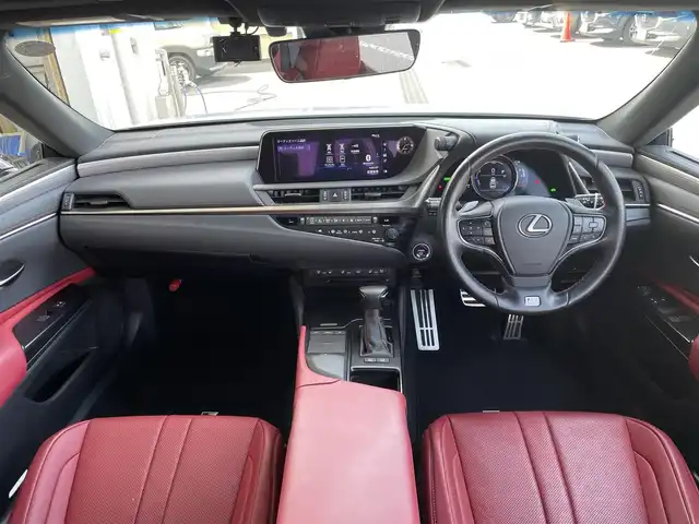 レクサス ＥＳ 300h Fスポーツ 東京都 2019(令1)年 6.1万km ホワイトノーヴァガラスフレーク ムーンルーフ/純正ナビ/バックモニター/プリクラッシュセーフティ/レーンディパーチャー/レーダークルーズ/シートヒーター/シートエアコン/パワーシート/ETC/ドライブレコーダー/スマートキー