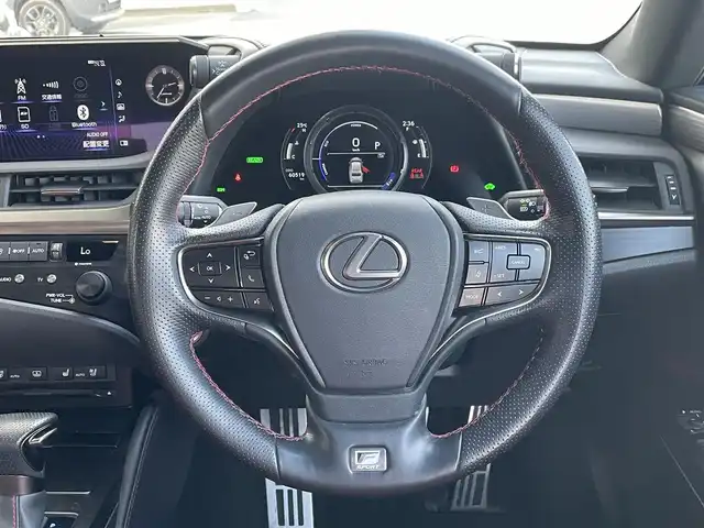 レクサス ＥＳ 300h Fスポーツ 東京都 2019(令1)年 6.1万km ホワイトノーヴァガラスフレーク ムーンルーフ/純正ナビ/バックモニター/プリクラッシュセーフティ/レーンディパーチャー/レーダークルーズ/シートヒーター/シートエアコン/パワーシート/ETC/ドライブレコーダー/スマートキー
