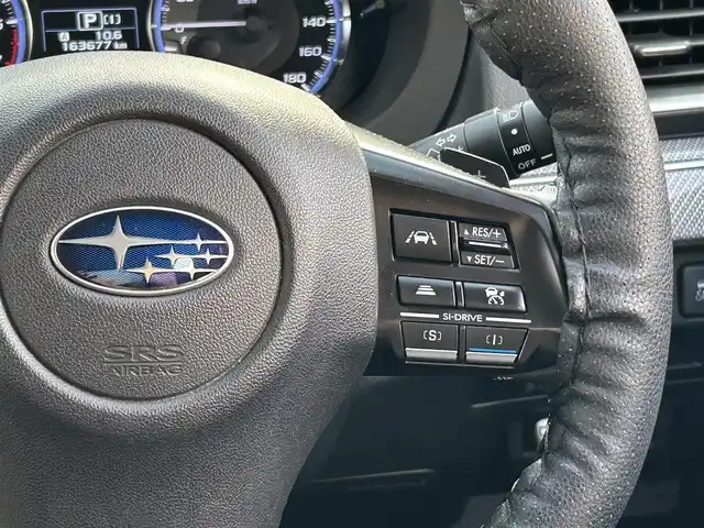 スバル レヴォーグ 1．6GT－S アイサイト 宮城県 2014(平26)年 16.4万km アイスシルバーメタリック 4WD/社外SDナビ/（ＦＭ／ＡＭ／ＣＤ／ＤＶＤ／Ｂｌｕｅｔｏｏｔｈ）/フルセグテレビ/アイサイト（衝突軽減）/アイドリングストップ/横滑り防止/車線逸脱警報システム/クルーズコントロール/ヒルクライムアシスト/オートライト/パドルシフトMT付きオートマ/ETC/純正フロアマット/プッシュスタート/スマートキー/記録簿/保証書/取扱説明書