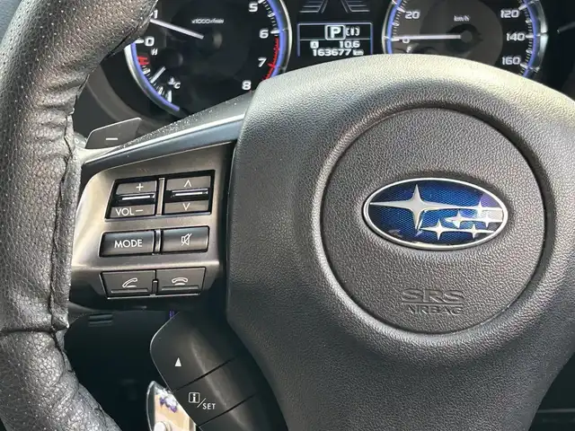 スバル レヴォーグ 1．6GT－S アイサイト 宮城県 2014(平26)年 16.4万km アイスシルバーメタリック 4WD/社外SDナビ/（ＦＭ／ＡＭ／ＣＤ／ＤＶＤ／Ｂｌｕｅｔｏｏｔｈ）/フルセグテレビ/アイサイト（衝突軽減）/アイドリングストップ/横滑り防止/車線逸脱警報システム/クルーズコントロール/ヒルクライムアシスト/オートライト/パドルシフトMT付きオートマ/ETC/純正フロアマット/プッシュスタート/スマートキー/記録簿/保証書/取扱説明書