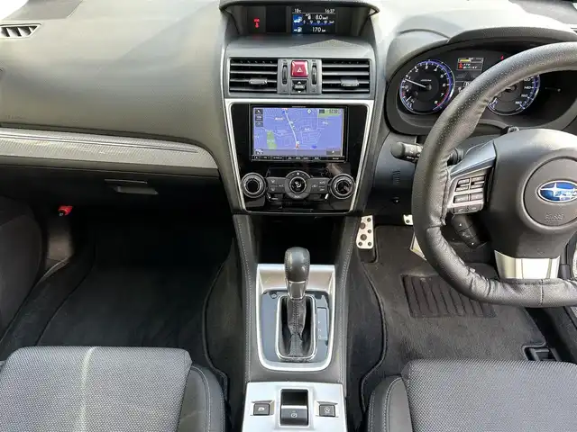 スバル レヴォーグ 1．6GT－S アイサイト 宮城県 2014(平26)年 16.4万km アイスシルバーメタリック 4WD/社外SDナビ/（ＦＭ／ＡＭ／ＣＤ／ＤＶＤ／Ｂｌｕｅｔｏｏｔｈ）/フルセグテレビ/アイサイト（衝突軽減）/アイドリングストップ/横滑り防止/車線逸脱警報システム/クルーズコントロール/ヒルクライムアシスト/オートライト/パドルシフトMT付きオートマ/ETC/純正フロアマット/プッシュスタート/スマートキー/記録簿/保証書/取扱説明書