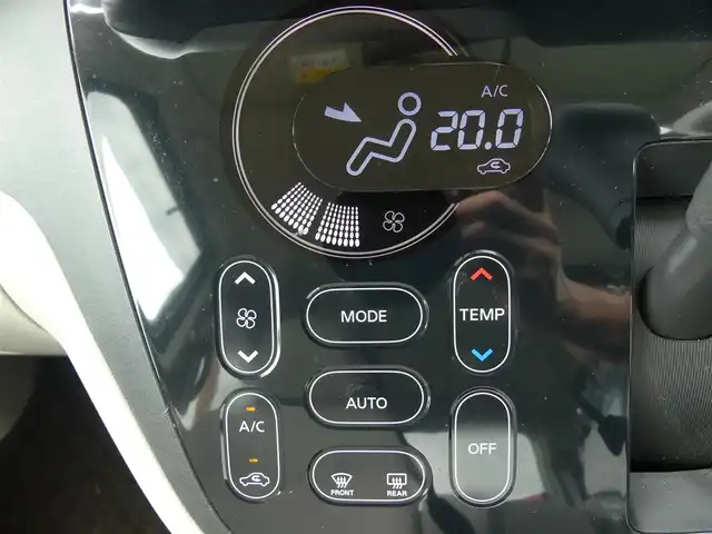 日産 デイズ ルークス X 千葉県 2014(平26)年 4.6万km ホワイトパール 左パワースライドドア/右イージークローザードア/純正SDナビ/アラウンドビューモニター/ETC/インテリジェントキー