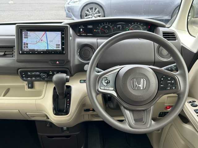 ホンダ Ｎ ＢＯＸ G ホンダセンシング 千葉県 2020(令2)年 4.4万km プラチナホワイトパール 純正ナビ/Bluetooth/CD/バックカメラ/ETC/両側スライドドア/レーンキープアシスト/衝突軽減ブレーキ/車線逸脱警報/標識認識機能/盗難防止装置/オートライト/ウィンカーミラー/プッシュスタートボタン/スマートキー