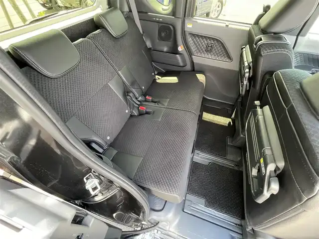 ダイハツ タント カスタム RS 道央・札幌 2019(令1)年 3.8万km ブラックマイカメタリック ・４WD/・衝突軽減ブレーキ/・純正ナビ/　CD＆DVD＆BT＆TV/・全方位カメラ/・バックカメラ/・ハーフレザーシート/・コーナーセンサー/・レーンキープアシスト/・レーダークルーズコントロール/・シートヒーター/・両側パワースライドドア/・アイドリングストップ/・オートエアコン/・オートライト/・プッシュスタート/・スマートキー/・ビルトインETC/・ドライブレコーダー/・純正エンジンスターター/・オートリトラミラー/・純正フロアマット/・ウィンカーミラー/・ドアバイザー/・LEDヘッドライト/・スペアキー