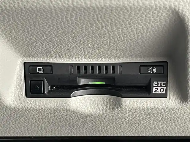トヨタ ヤリス ハイブリッド Z 愛知県 2020(令2)年 4.5万km センシュアルレッドマイカ 純正ディスプレイ　Ｂｌｕｅｔｏｏｔｈ　ミラキャスト対応　バックカメラ　シートヒーター　純正１６インチＡＷ　ＥＴＣ２．０　前後ドラレコ　セーフティセンス　衝突軽減　追従クルコン　ＬＥＤオートライト　禁煙