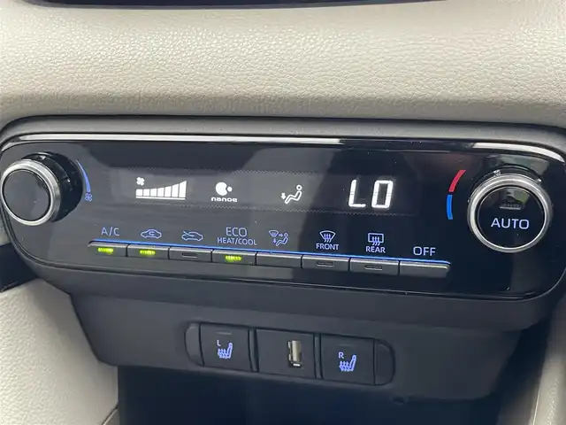 トヨタ ヤリス ハイブリッド Z 愛知県 2020(令2)年 4.5万km センシュアルレッドマイカ 純正ディスプレイ　Ｂｌｕｅｔｏｏｔｈ　ミラキャスト対応　バックカメラ　シートヒーター　純正１６インチＡＷ　ＥＴＣ２．０　前後ドラレコ　セーフティセンス　衝突軽減　追従クルコン　ＬＥＤオートライト　禁煙