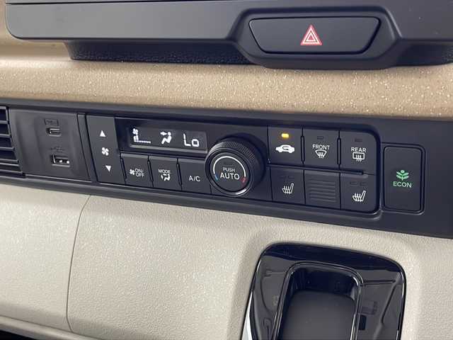 ホンダ Ｎ ＢＯＸ ファッションスタイル 千葉県 2024(令6)年 0.1万km 黄 純正ナビ/フルセグTV/バックカメラ/片側パワースライドドア/アダプティブクルーズコントロール/レーンキープアシスト/コーナーセンサー/LEDヘッドライト/スマートキー