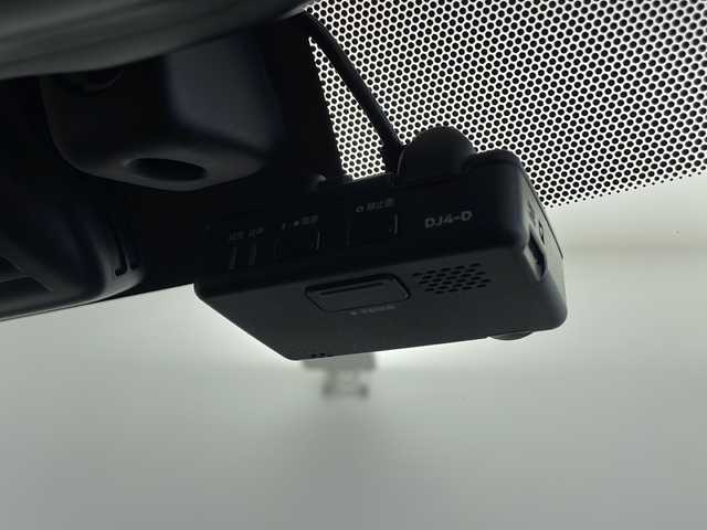 日産 ノート メダリスト X 鹿児島県 2019(平31)年 2.6万km ガーネットレッド 純正ナビ/（CD/DVD/BT/フルセグTV）/レーダークルーズコントロール/エマージェンシーブレーキ/アラウンドビューモニター/デジタルインナーミラー/ハーフレザーシート/アイドリングストップ/オートライト/スマートキー/プッシュスタート/ステアリングスイッチ/ドライブレコーダー/保証書、取説