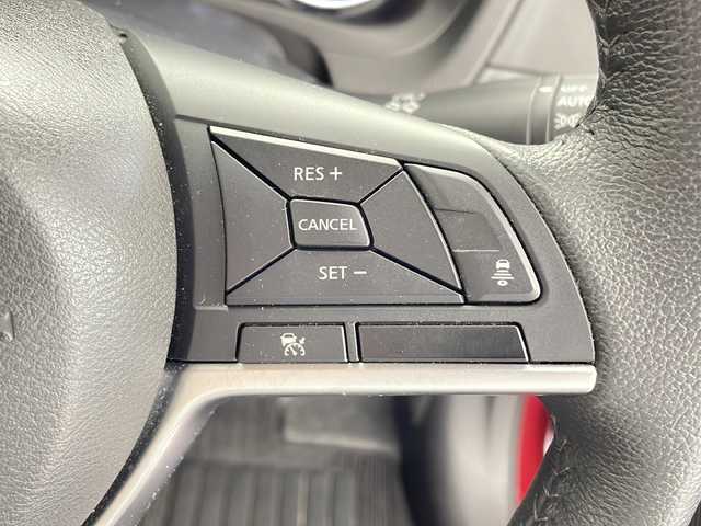 日産 ノート メダリスト X 鹿児島県 2019(平31)年 2.6万km ガーネットレッド 純正ナビ/（CD/DVD/BT/フルセグTV）/レーダークルーズコントロール/エマージェンシーブレーキ/アラウンドビューモニター/デジタルインナーミラー/ハーフレザーシート/アイドリングストップ/オートライト/スマートキー/プッシュスタート/ステアリングスイッチ/ドライブレコーダー/保証書、取説