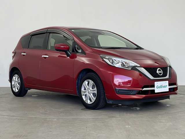 日産 ノート メダリスト X 鹿児島県 2019(平31)年 2.6万km ガーネットレッド 純正ナビ/（CD/DVD/BT/フルセグTV）/レーダークルーズコントロール/エマージェンシーブレーキ/アラウンドビューモニター/デジタルインナーミラー/ハーフレザーシート/アイドリングストップ/オートライト/スマートキー/プッシュスタート/ステアリングスイッチ/ドライブレコーダー/保証書、取説