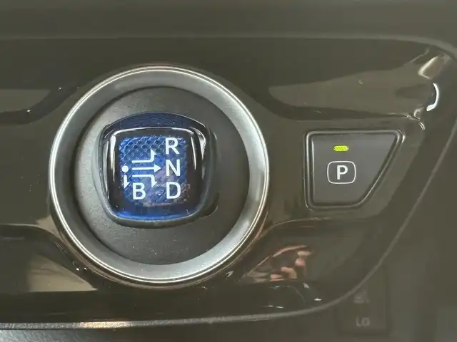 トヨタ プリウス ＰＨＶ A ユーティリティプラス 山口県 2018(平30)年 1.9万km グレーメタリック 11.6型ナビ フルセグTV BT USB AUX/バックカメラ/ビルトイン 2.0ETC/AC100V 1500W電源/衝突被害軽減ブレーキ/レーダークルーズコントロール/レーンアシスト/オートマチックハイビーム/ブラインドスポットモニタ/LEDオートヘッドライト/フォグライト/コーナーセンサー/充電ケーブル有り/スマートキー/前席シートヒーター/ドラレコ/パーキングアシスト/ステアリングリモコン/W サイド カーテン エアバッグ/禁煙車