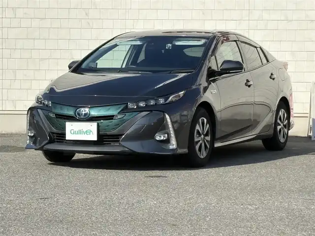 トヨタ プリウス ＰＨＶ A ユーティリティプラス 山口県 2018(平30)年 1.9万km グレーメタリック 11.6型ナビ フルセグTV BT USB AUX/バックカメラ/ビルトイン 2.0ETC/AC100V 1500W電源/衝突被害軽減ブレーキ/レーダークルーズコントロール/レーンアシスト/オートマチックハイビーム/ブラインドスポットモニタ/LEDオートヘッドライト/フォグライト/コーナーセンサー/充電ケーブル有り/スマートキー/前席シートヒーター/ドラレコ/パーキングアシスト/ステアリングリモコン/W サイド カーテン エアバッグ/禁煙車