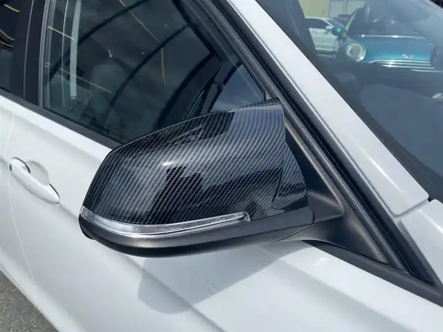 ＢＭＷ ３１８ｉ 福岡県 2017(平29)年 5.8万km アルピンホワイトⅢ ・クルーズコントロール/・純正ナビ/BT/USB/・バックカメラ/・ドライブレコーダー/・ETC/・純正18AW/・保証書/・取扱説明書/・スペアキー