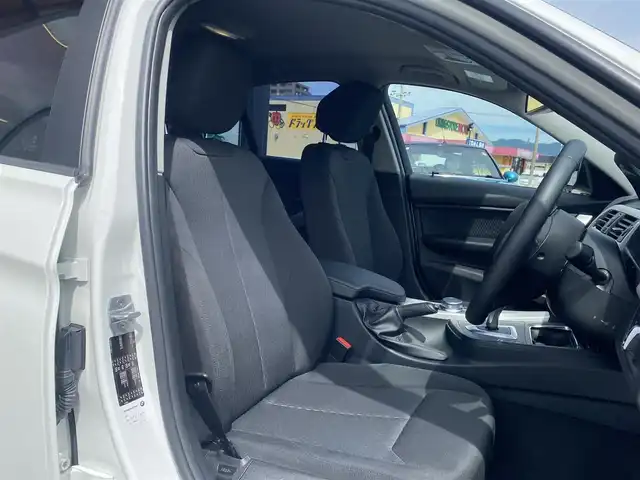 ＢＭＷ ３１８ｉ 福岡県 2017(平29)年 5.8万km アルピンホワイトⅢ ・クルーズコントロール/・純正ナビ/BT/USB/・バックカメラ/・ドライブレコーダー/・ETC/・純正18AW/・保証書/・取扱説明書/・スペアキー
