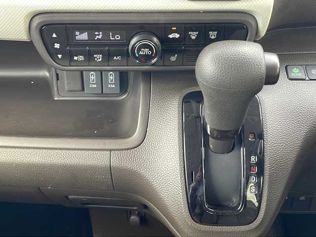 ホンダ Ｎ ＢＯＸ L 山梨県 2021(令3)年 3.7万km クリスタルブラックパール 社外メモリナビ（CN-E330D）/CD/AM/FM/BT/フルセグTV/バックカメラ/アイドリングストップ/クルーズコントロール/プッシュスタート/片側パワースライドドア/ETC/純正LEDヘッドライト/コーナーセンサー/レーンキープアシスト/衝突軽減ブレーキ/片側パワースライドドア