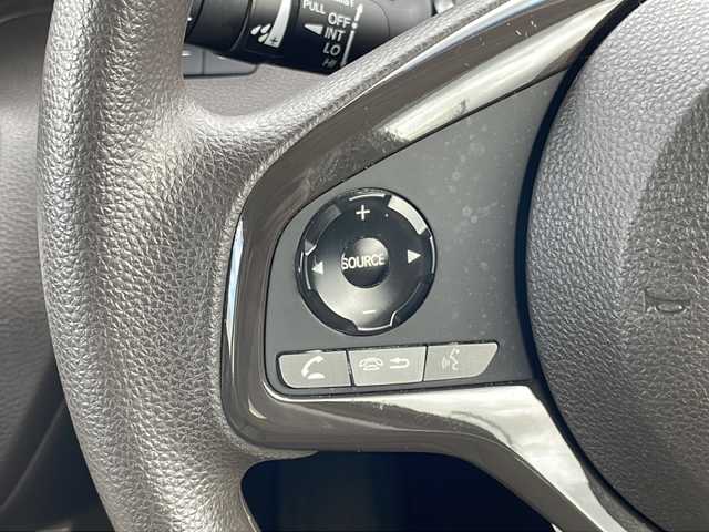 ホンダ Ｎ ＢＯＸ L 山梨県 2021(令3)年 3.7万km クリスタルブラックパール 社外メモリナビ（CN-E330D）/CD/AM/FM/BT/フルセグTV/バックカメラ/アイドリングストップ/クルーズコントロール/プッシュスタート/片側パワースライドドア/ETC/純正LEDヘッドライト/コーナーセンサー/レーンキープアシスト/衝突軽減ブレーキ/片側パワースライドドア