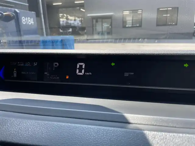 ダイハツ タント カスタム RS 滋賀県 2023(令5)年 1.2万km クロムグレーメタリック 社外7インチナビ/・Bluetooth/・フルセグTV/・CD/・DVD/バックカメラ/前後ソナー/電動パーキングブレーキ/オートブレーキホールド/ハーフレザー/前席シートヒーター/スマートキー/ステアリングリモコン