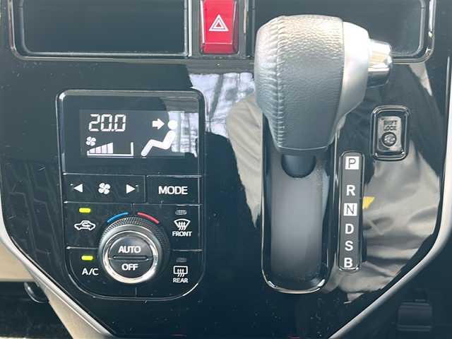 トヨタ タンク カスタムG 三重県 2020(令2)年 4.7万km パール 純正ナビ　/バックカメラ　/両側パワースライドドア /ビルトインETC /前後ドライブレコーダー /前後コーナーセンサー /クルーズコントロール/衝突軽減ブレーキ/ステアリングスイッチ/ウィンカーミラー/ISOFIX/LEDヘッドライト /オートハイビーム /オートライト /純正フロアマット /電動格納ミラー /禁煙車