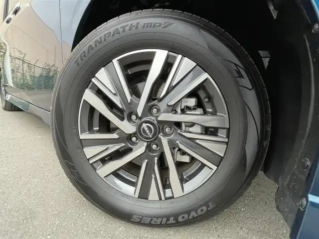 日産 セレナ e－パワー ハイウェイスター V 東京都 2024(令6)年 0.2万km ミディアムブルーメタリック 純正１２．３型ナビ　/社外後席モニター　/全周囲カメラ　/両側電動ドア　/プロパイロット　/デジタルインナーミラー　/シートヒーター　/ドラレコ　/ビルトイン２．０ＥＴＣ　/ＢＳＭ　/フルセグＴＶ　/Ｂｌｕｅｔｏｏｔｈ