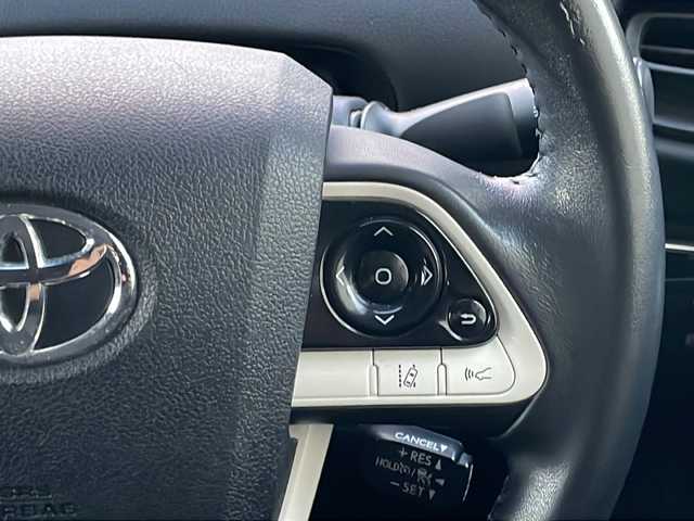 トヨタ プリウス S 山口県 2016(平28)年 12.2万km ライトベージュM (株)IDOMが運営する【じしゃロン宇部店】の自社ローン専用車両になります。こちらは現金またはオートローンご利用時の価格です。自社ローンご希望の方は別途その旨お申付け下さい。/純正ナビ/バックカメラ/ＥＴＣ/プッシュスタート/ＬＥＤヘッドライト/ドライブレコーダー/オートマチックハイビーム/オートライト/純正フロアマット/クルーズコントロール