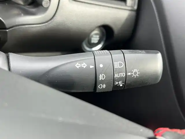 スズキ スイフト スポーツ 奈良県 2023(令5)年 6万km ミネラルグレーM 純正ナビ　/フルセグ　/DVD　/Bluetooth　/全方位カメラ　/ETC　/前後ドライブレコーダー　/デジタルインナーミラー　/運転席シートヒーター　/純正アルミホイール　/オートLEDライト　/衝突被害軽減ブレーキ/車線逸脱警報/横滑り防止装置/W+サイド+カーテンエアバッグ/スペアキー1本/保証書/取扱説明書