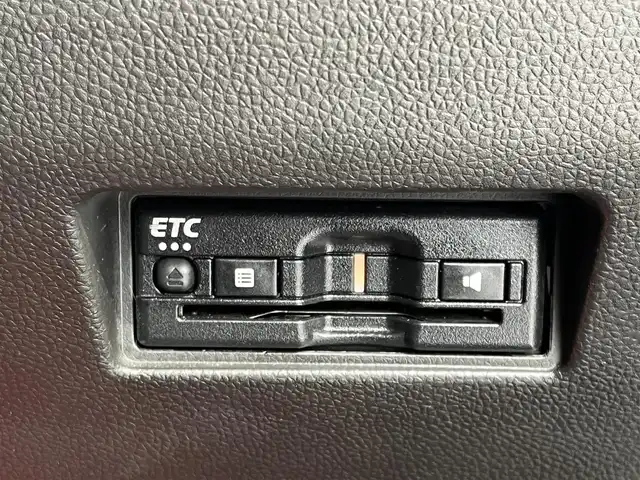 スズキ スイフト スポーツ 奈良県 2023(令5)年 6万km ミネラルグレーM 純正ナビ　/フルセグ　/DVD　/Bluetooth　/全方位カメラ　/ETC　/前後ドライブレコーダー　/デジタルインナーミラー　/運転席シートヒーター　/純正アルミホイール　/オートLEDライト　/衝突被害軽減ブレーキ/車線逸脱警報/横滑り防止装置/W+サイド+カーテンエアバッグ/スペアキー1本/保証書/取扱説明書