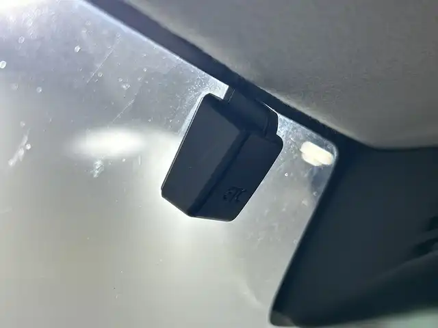 スズキ クロスビー HYBRID MZ 神奈川県 2019(令1)年 3.6万km キャラバンアイボリーパールメタリック/ホワイト 2トーンルーフ 純正8型SDナビゲーション【CN-RZ843】/AM FM フルセグ Bluetooth HDMI CD　DVD　SD/パノラミックビューモニター/デュアルセンサーブレーキサポート/アダプティブクルーズコントロール/シートヒーター/ETC/純正フロアマット、/スマートキー/スペアキー/LEDヘッドライト/オートライト/オートマチックハイビーム/純正16インチアルミホイル/ドアバイザー/車線維持支援機能/クリアランスソナー