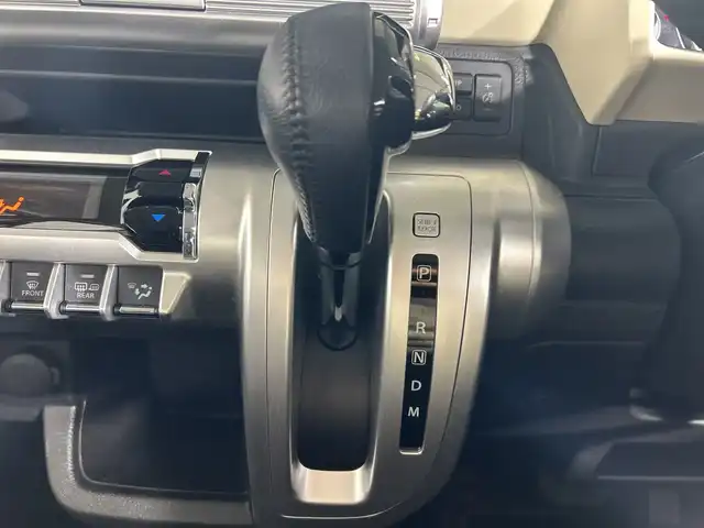 スズキ クロスビー HYBRID MZ 神奈川県 2019(令1)年 3.6万km キャラバンアイボリーパールメタリック/ホワイト 2トーンルーフ 純正8型SDナビゲーション【CN-RZ843】/AM FM フルセグ Bluetooth HDMI CD　DVD　SD/パノラミックビューモニター/デュアルセンサーブレーキサポート/アダプティブクルーズコントロール/シートヒーター/ETC/純正フロアマット、/スマートキー/スペアキー/LEDヘッドライト/オートライト/オートマチックハイビーム/純正16インチアルミホイル/ドアバイザー/車線維持支援機能/クリアランスソナー