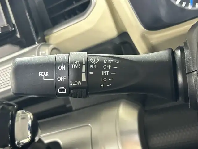 スズキ クロスビー HYBRID MZ 神奈川県 2019(令1)年 3.6万km キャラバンアイボリーパールメタリック/ホワイト 2トーンルーフ 純正8型SDナビゲーション【CN-RZ843】/AM FM フルセグ Bluetooth HDMI CD　DVD　SD/パノラミックビューモニター/デュアルセンサーブレーキサポート/アダプティブクルーズコントロール/シートヒーター/ETC/純正フロアマット、/スマートキー/スペアキー/LEDヘッドライト/オートライト/オートマチックハイビーム/純正16インチアルミホイル/ドアバイザー/車線維持支援機能/クリアランスソナー