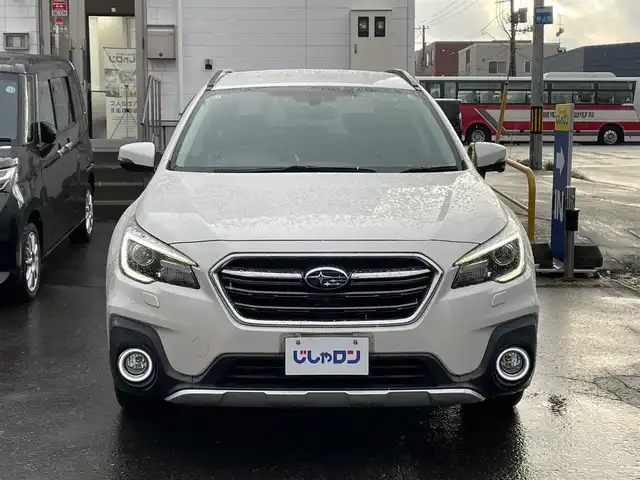 スバル アウトバック リミテッド 道央・札幌 2017(平29)年 13.7万km クリスタルホワイトP (株)IDOMが運営する【じしゃロン札幌豊平店】の自社ローン専用車両になりますこちらは現金またはオートローンご利用時の価格です。自社ローンご希望の方は別途その旨お申付け下さい/プッシュスタート/レザーシート/純正ナビ・TV/バックカメラ/ETC