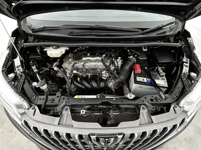 トヨタ エスクァイア Gi 大分県 2018(平30)年 3.1万km ブラック 純正10インチナビ/（NSZT-Z66T）/CD/DVD/BT/フルセグ/純正フリップダウンモニター/バックカメラ/シートヒーター（D/N）/ETC2.0 /ドラレコ前後/レザーシート/両側パワースライド/プッシュスタート/スマートキー/オートクルーズコントロール/トヨタセーフティーセンス/・衝突軽減ブレーキ/・レーンキープアシスト/・オートハイビーム