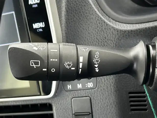 トヨタ エスクァイア Gi 大分県 2018(平30)年 3.1万km ブラック 純正10インチナビ/（NSZT-Z66T）/CD/DVD/BT/フルセグ/純正フリップダウンモニター/バックカメラ/シートヒーター（D/N）/ETC2.0 /ドラレコ前後/レザーシート/両側パワースライド/プッシュスタート/スマートキー/オートクルーズコントロール/トヨタセーフティーセンス/・衝突軽減ブレーキ/・レーンキープアシスト/・オートハイビーム