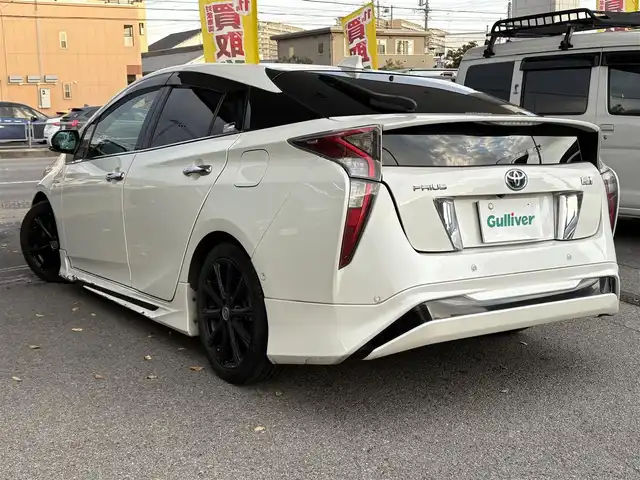 トヨタ プリウス Sセーフティプラス 愛知県 2016(平28)年 15.9万km ホワイトパールクリスタルシャイン 登録時158672km/純正ナビ/・Bluetoothaudio/・TV/・DVD/バックカメラ/ビルトインETC2.0/レーダークルーズコントロール/ドライブレコーダー/サンルーフ/ローダウン/モデリスタエアロ