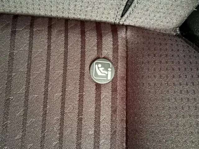 トヨタ プリウス Sセーフティプラス 愛知県 2016(平28)年 15.9万km ホワイトパールクリスタルシャイン 登録時158672km/純正ナビ/・Bluetoothaudio/・TV/・DVD/バックカメラ/ビルトインETC2.0/レーダークルーズコントロール/ドライブレコーダー/サンルーフ/ローダウン/モデリスタエアロ