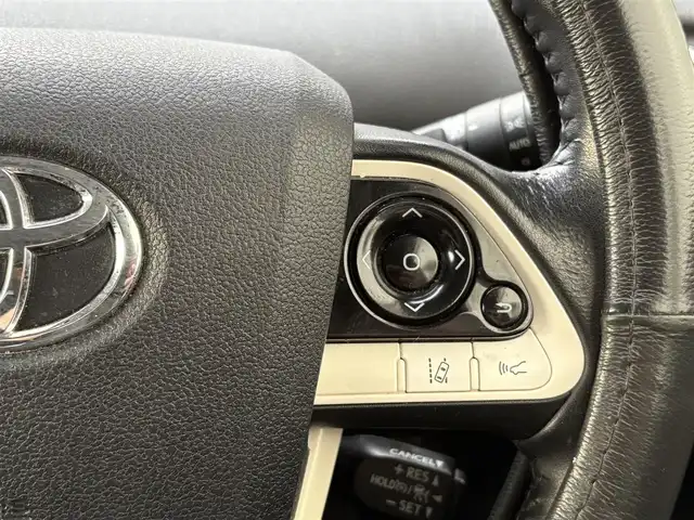 トヨタ プリウス Sセーフティプラス 愛知県 2016(平28)年 15.9万km ホワイトパールクリスタルシャイン 登録時158672km/純正ナビ/・Bluetoothaudio/・TV/・DVD/バックカメラ/ビルトインETC2.0/レーダークルーズコントロール/ドライブレコーダー/サンルーフ/ローダウン/モデリスタエアロ