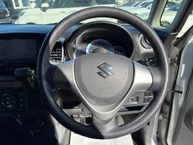 スズキ スペーシア カスタム GS 大阪府 2013(平25)年 8.1万km 白 純正ナビ/TV/Bluetooth/バックカメラ/ETC/横滑り防止装置/アイドリングストップ/両側スライドドア/HIDヘッドライト/純正アルミホイール/プッシュスタート/スマートキー