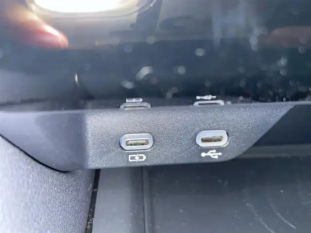 トヨタ アルファード Z 新潟県 2025(令7)年 0.4万km ブラック ワンオーナー/純正ホイール夏タイヤ装着/社外ホイールスタッドレスタイヤ車載/メモリナビ/フルセグテレビ/バックカメラ/アラウンドビューモニター/ウィンカーミラー/クルーズコントロール/キャプテンシート/プッシュスタート/両側パワースライドドア/パワーバックドア/ETC２．０/シートメモリー/運転席後席シートヒーター、クーラー/ステアリングヒーター/ブレーキホールド/電動パーキングブレーキ/ECOモード/置くだけ充電/SOSスイッチ/スペアキー1個