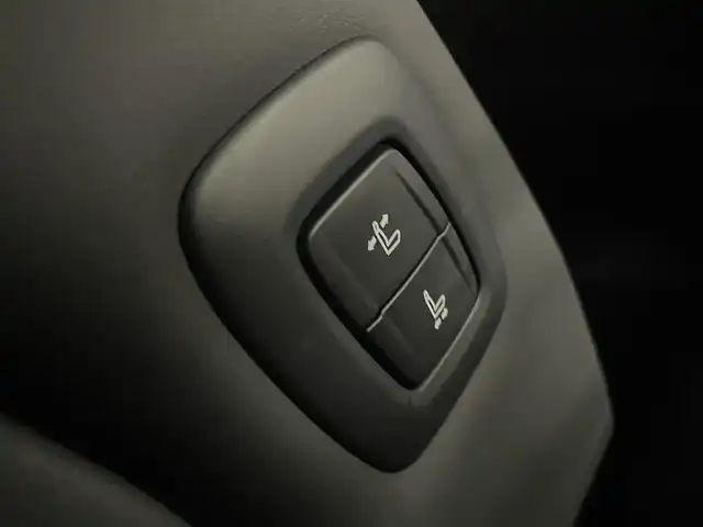 トヨタ アルファード Z 新潟県 2025(令7)年 0.4万km ブラック ワンオーナー/純正ホイール夏タイヤ装着/社外ホイールスタッドレスタイヤ車載/メモリナビ/フルセグテレビ/バックカメラ/アラウンドビューモニター/ウィンカーミラー/クルーズコントロール/キャプテンシート/プッシュスタート/両側パワースライドドア/パワーバックドア/ETC２．０/シートメモリー/運転席後席シートヒーター、クーラー/ステアリングヒーター/ブレーキホールド/電動パーキングブレーキ/ECOモード/置くだけ充電/SOSスイッチ/スペアキー1個