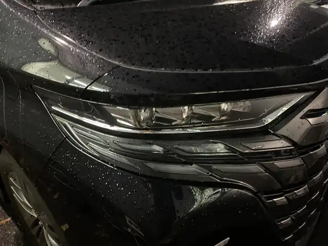トヨタ アルファード Z 新潟県 2025(令7)年 0.4万km ブラック ワンオーナー/純正ホイール夏タイヤ装着/社外ホイールスタッドレスタイヤ車載/メモリナビ/フルセグテレビ/バックカメラ/アラウンドビューモニター/ウィンカーミラー/クルーズコントロール/キャプテンシート/プッシュスタート/両側パワースライドドア/パワーバックドア/ETC２．０/シートメモリー/運転席後席シートヒーター、クーラー/ステアリングヒーター/ブレーキホールド/電動パーキングブレーキ/ECOモード/置くだけ充電/SOSスイッチ/スペアキー1個