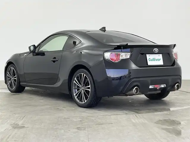 トヨタ ８６ GT リミテッド 大分県 2015(平27)年 7.9万km クリスタルブラックシリカ 純正メモリナビ/(フルセグTV/CD/BT/SD)/バックカメラ/クルーズコントロール/ETC/シートヒーター(D＋N席)/革巻きステアリング/パドルシフト/ハーフレザーシート/HIDヘッドライト/フォグランプ/プッシュスタート＆スマートキー/純正フロアマット/純正17インチAW