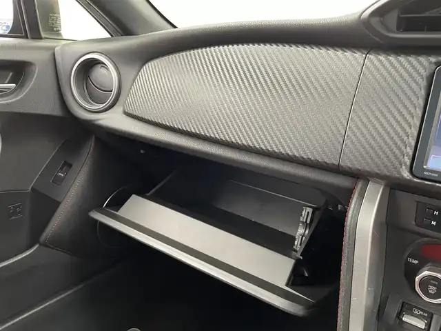 トヨタ ８６ GT リミテッド 大分県 2015(平27)年 7.9万km クリスタルブラックシリカ 純正メモリナビ/(フルセグTV/CD/BT/SD)/バックカメラ/クルーズコントロール/ETC/シートヒーター(D＋N席)/革巻きステアリング/パドルシフト/ハーフレザーシート/HIDヘッドライト/フォグランプ/プッシュスタート＆スマートキー/純正フロアマット/純正17インチAW