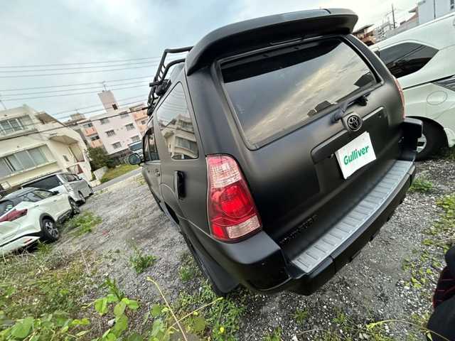 トヨタ ハイラックス サーフ SSR－G 沖縄県 2004(平16)年 11.5万km 黒 県外仕入/禁煙車/純正ナビ(NHDP-W54)/Bカメラ/コーナーセンサー（前後）/社外ETC/社外ドラレコ（ユピテルRA-DT600/前後）/純正フロアマット/純正ドアバイザー/革巻きステアリング/レザー調シートカバー/ルーフレール/ルーフキャリア/ベースキャリア（Terzo）/１００V電源/マットブラック塗装