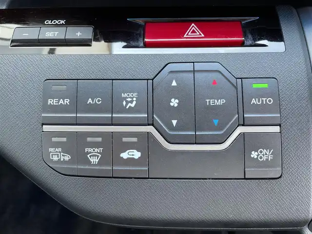 ホンダ ステップワゴン スパーダ Z クールスピリット 宮城県 2013(平25)年 7.6万km プレミアムスパークルブラックパール 登録時走行距離７５７０７ｋｍ/純正ナビ/両側パワースライドドア/クルーズコントロール/寒冷地仕様/１００Ｖ充電/パドルシフト/ビルトインＥＴＣ/ディスチャージヘッドライト/フォグランプ/ＬＥＤルームランプ