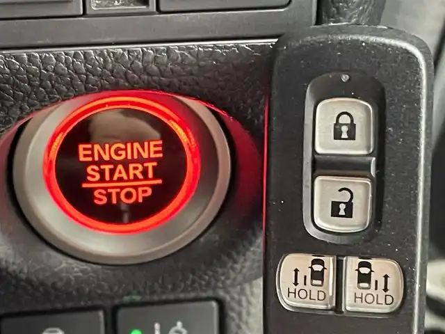 ホンダ Ｎ ＢＯＸ カスタム G L ターボ ホンダセンシング 熊本県 2018(平30)年 5.6万km クリスタルブラックパール 純正8インチナビVXU-185NBi　/バックカメラ　/純正前方ドライブレコーダー　/両側パワースライドドア　/レーダークルーズコントロール　/ビルトインＥＴＣ　/衝突軽減ブレーキ　/横滑り防止　/ハーフレザーシート　/純正フロアマット/オートライト/LEDヘッドライト/フォグライト/スマートキー/プッシュスタート