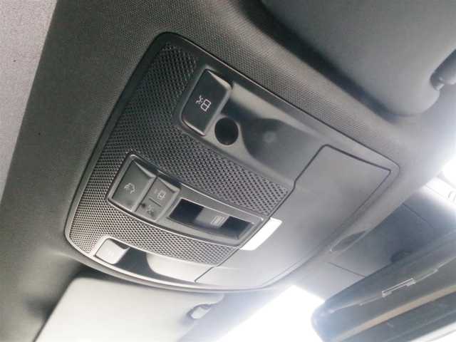 メルセデス・ベンツ ＧＬＡ２５０ 4マチック 岩手県 2015(平27)年 3.3万km コスモスブラック レーダーセーフティパッケージ/レザーエクスクルーシブ/純正HDDナビ/フルセグTV/バックカメラ/パークトロニック /パノラマSR/ハーマンカードン /黒革シート/パワーシートD/N/シートヒーター/ETC/Pバックドア/キセノンライト
