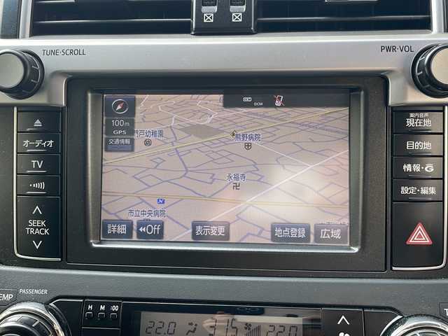 トヨタ ランドクルーザー プラド TX Lパッケージ 兵庫県 2015(平27)年 7.7万km アティチュードブラックマイカ 純正SDナビ/Bluetooth・AM/FM・DVD/フルセグTV/4WD/サンルーフ/バックカメラ/前後ドライブレコーダー/ビルトインETC/レザーシート/パワーシート　D席/シートヒーター/アンチロック・ブレーキ・システム/クルーズコントロール/コーナーセンサー/ウッドコンビステアリング/ステアリングスイッチ/プッシュスタート/純正アルミホイール/LEDヘッドライト/スマートキー