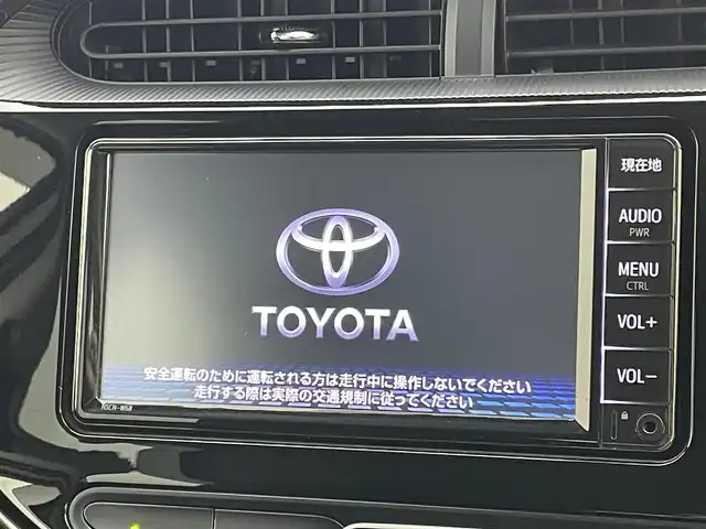 トヨタ アクア S 岡山県 2020(令2)年 4.6万km ホワイトパールクリスタルシャイン SDメモリナビゲーション		/【フルセグ/Bluetooth/MSV】		/バックカメラ	/ビルトインETC		/オートライト/オートハイビーム/横滑り防止機能		/衝突軽減システム		/車線逸脱防止システム				/スマートキー	/ステアリングスイッチ		/プッシュスタート		/コーナーセンサー		/ドアバイザー		/純正フロアマット		/取扱説明書/新車保証書/スマートキー×２