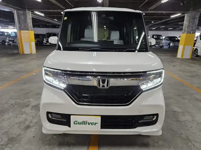 ホンダ Ｎ ＢＯＸ カスタム G L ターボ ホンダセンシング 愛媛県 2018(平30)年 4.2万km プラチナホワイトパール 〇純正８インチナビ/〇フルセグTV/〇バックカメラ/〇フリップダウンモニター/〇ビルトインETC/〇ドライブレコーダー/〇パワースライドドア（両側）/〇ホンダセンシング/・衝突軽減ブレーキ/・誤発進抑制機能/・アダプティブクルーズコントロール/〇LEDヘッドランプ/〇オートライト/〇純正15インチアルミ/〇オートエアコン/〇革巻きステアリング/〇パドルシフト/〇ステアリングスイッチ/〇合皮/ファブリックコンビシート/〇シートカバー取付け/〇スマートキーシステム/〇ターボ/〇禁煙車