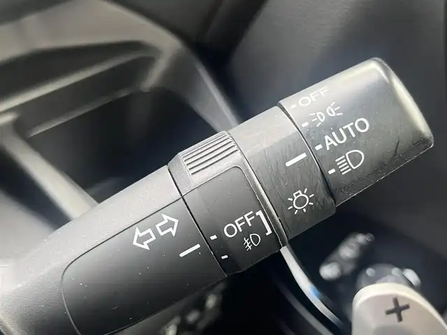 ホンダ Ｎ ＢＯＸ カスタム G L ターボ ホンダセンシング 愛媛県 2018(平30)年 4.2万km プラチナホワイトパール 登録時走行距離42099km/純正8インチナビ（VXU-195NBi）/CD/DVD/フルセグTV/Bluetooth/バックカメラ/フリップダウンモニター/純正ドライブレコーダー（フロント）/ビルトインETC/ホンダセンシング/衝突軽減ブレーキ/レーンキープサポート/追従クルーズコントロール/リヤコーナーセンサー/両側パワースライドドア/ロールサンシェード/スマートキー/オートライト/LEDヘッドライト/LEDフォグランプ/純正アルミホイール